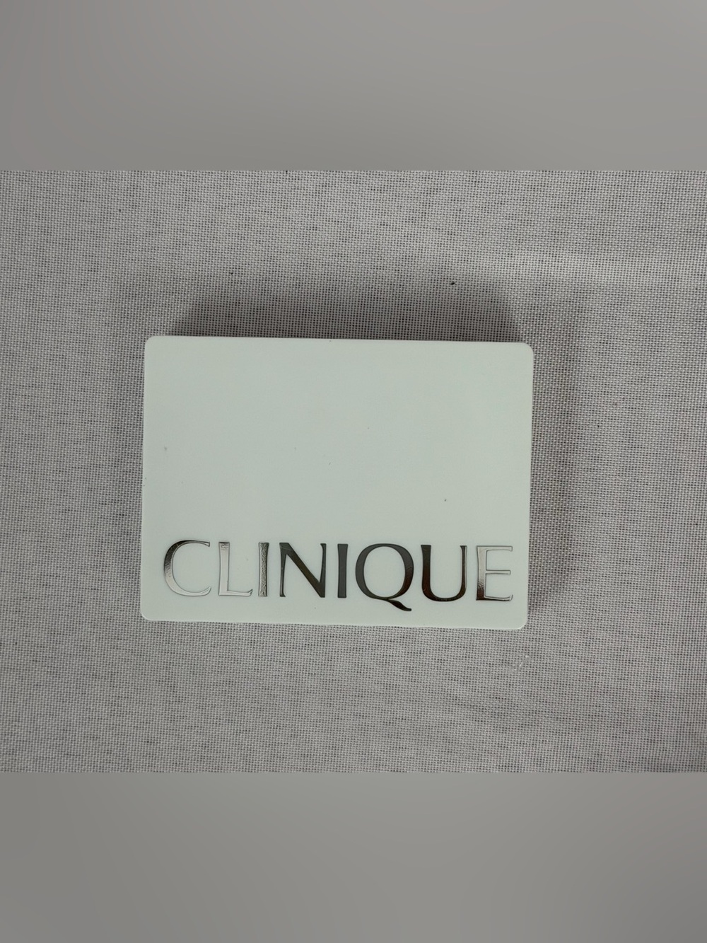 Clinique Set of 4 Eyeshadow Palettes with 1 Blush & Compact Mirrors - Picture 4 of 15